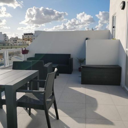 Sea View Penthouse With Large Terrace Irom1-1 Apartment Marsaskala Luaran gambar