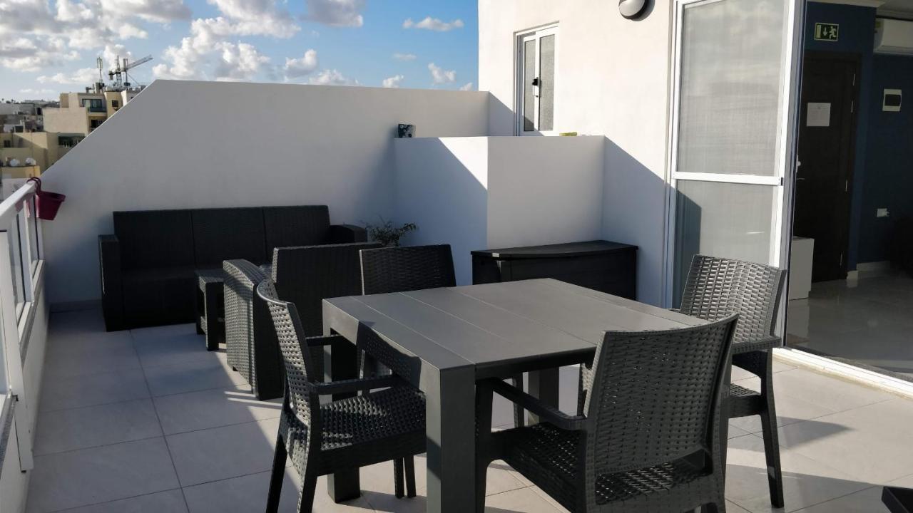 Sea View Penthouse With Large Terrace Irom1-1 Apartment Marsaskala Luaran gambar